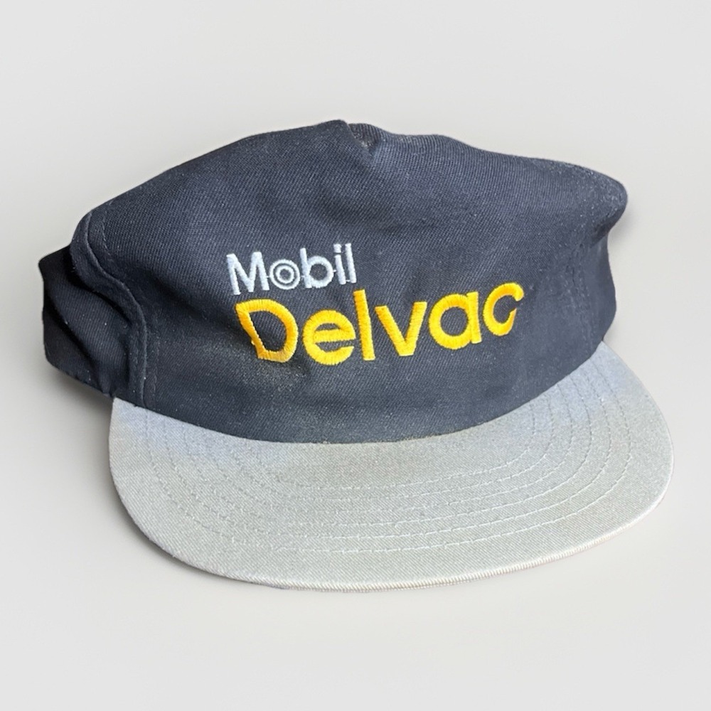 Vintage‎ Mobil Delvac Snapback Hat Made in USA Retro Black Gray